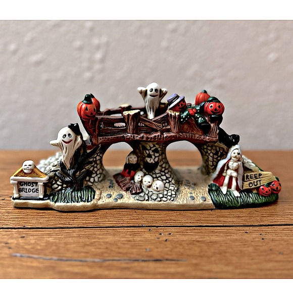 Vintage Spooky Hollow Haunted Bridge NWT 2002 - Picture 7 of 11